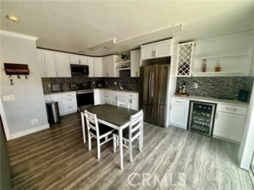 Elegant Newly Listed Bradford Place Condominium Located at 2910 Bradford Place