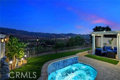 This Charming La Terraza I Townhouse, Located at 27870 Tamara Drive, is Back on the Market