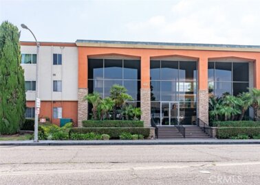 400 N Acacia Avenue #B10 Photo