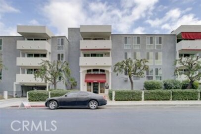 Lovely Mira Flores Condominium Located at 5454 Zelzah Avenue #315 was Just Sold