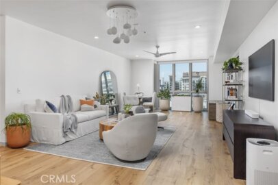 39 S Los Robles Avenue #5016 Photo