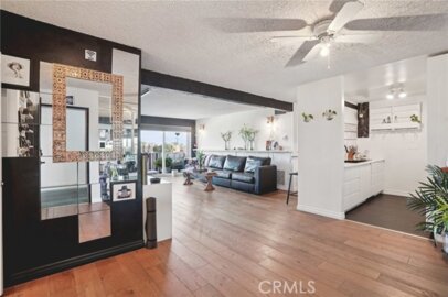 5460 White Oak #C315 Photo