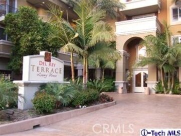 Spectacular Via Marina Tahiti Condominium Located at 4060 Glencoe #209 was Just Sold