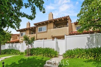 Lovely Westbluff Village Townhouse Located at 1051 Westward Way was Just Sold