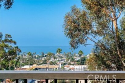 This Stunning Seaview Townhomes Townhouse, Located at 28 Vista Encanta #28, is Back on the Market