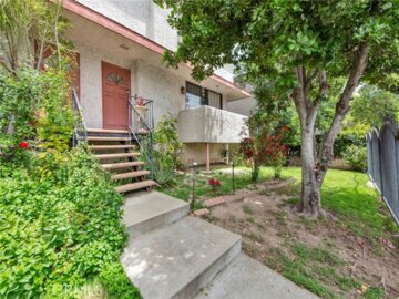 18425 Saticoy Street #1 Photo
