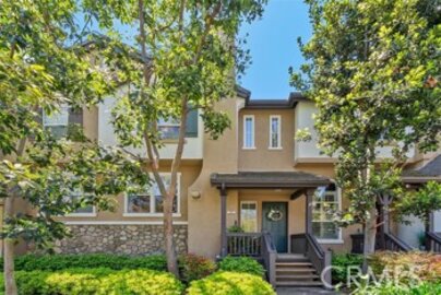 Terrific Newly Listed Camden Park Townhouse Located at 31 Tulare
