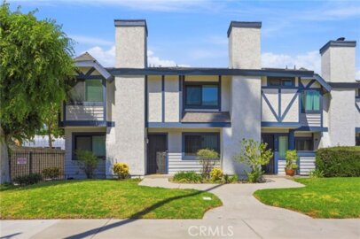 19231 Sherman Way #1 Photo