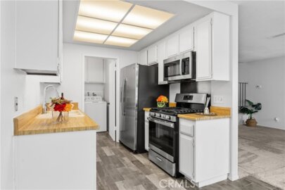 20453 Elm Hill #26 Photo