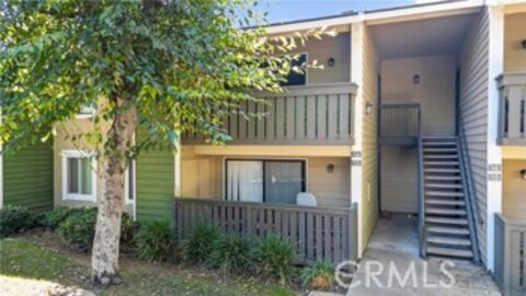 Charming Newly Listed River Oaks Condominium Located at 3535 Banbury #14