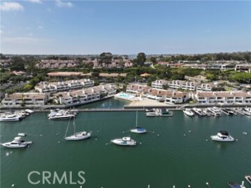 Impressive Bayside Cove Townhouse Located at 1028 Bayside #701 was Just Sold