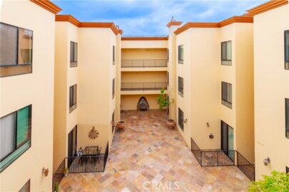6938 Laurel Canyon Boulevard #317 Photo