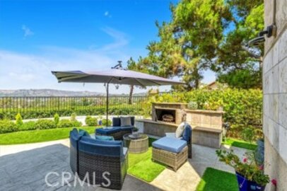 Charming Newly Listed Mesa Vista North Condominium Located at 27507 Via Sequoia