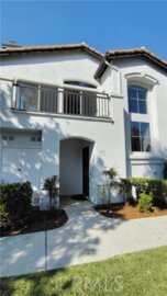 Splendid Newly Listed La Ventana Condominium Located at 113 Pomelo