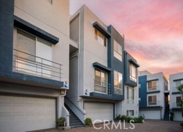 Magnificent Newly Listed City View Estates Townhouse Located at 1068 Everett Place