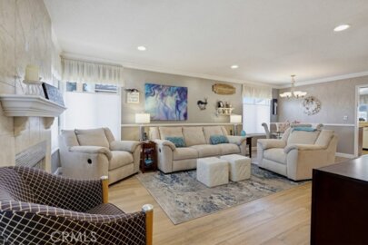 5595 Tiffany Avenue Photo