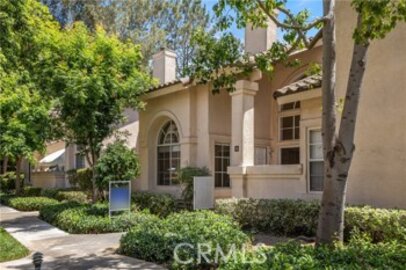 Magnificent Seacliff Court Condominium Located at 36 Nightingale Drive was Just Sold