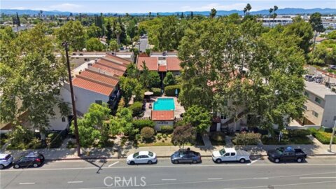 7439 Woodman Avenue #54 Photo