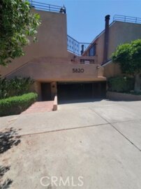 Terrific Tarzana Townhomes Condominium Located at 5820 Yolanda Avenue #4 was Just Sold