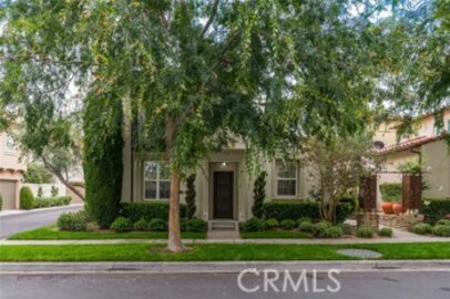 Splendid Newly Listed Chantory Condominium Located at 52 Greenhouse
