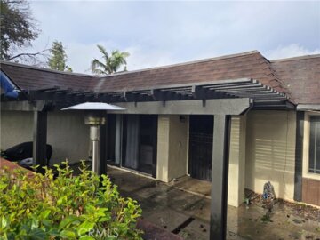 2764 Tropicana Photo