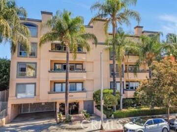 Elegant 5224 Zelzah Ave Condominium Located at 5224 Zelzah Avenue #309 was Just Sold