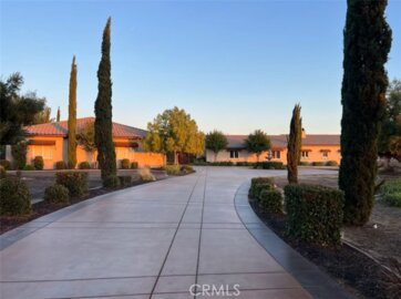39520 Colleen Way Photo