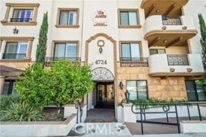 Beautiful Newly Listed Villa Julietta Condominium Located at 4724 Kester Avenue #406