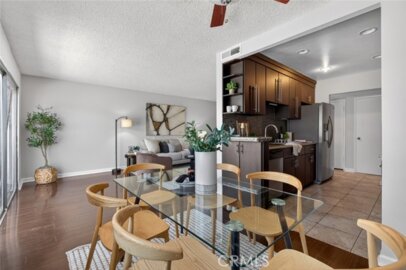 5412 Lindley Avenue #322 Photo