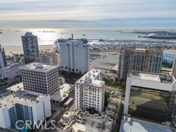 Splendid Newly Listed Cooper Arms Condominium Located at 455 E Ocean Boulevard #715