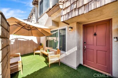 18631 Collins #10 Photo