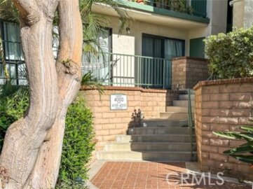 Lovely Newly Listed Villas Condominium Located at 4314 Apricot Drive #4314