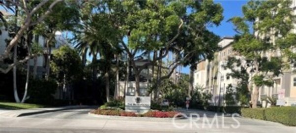 Marvelous Newly Listed The Metropolitan Condominium Located at 2243 Martin #117