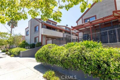 15946 Vanowen Street #103 Photo