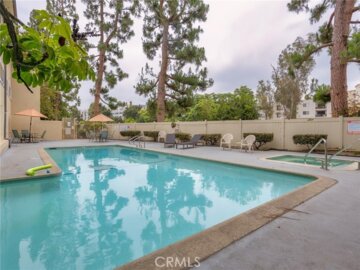 11138 Aqua Vista Street #18 Photo