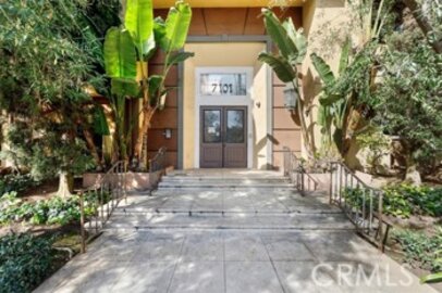 Elegant Amalfi Villas Condominium Located at 7101 La Tijera Boulevard #I101 was Just Sold