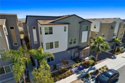 319 N Standard Photo