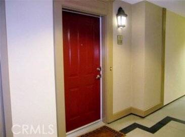 Elegant Watermarke Condominium Located at 3130 Watermarke was Just Sold