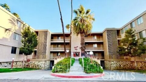 Amazing Newly Listed Magnolia Palms Condominium Located at 6979 Palm Court #133J