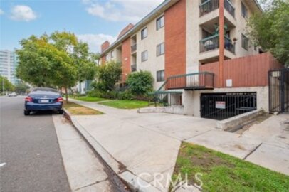 Splendid Newly Listed Burchette Villas Condominium Located at 330 Burchett Street #206