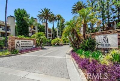 Amazing Newly Listed The Met Condominium Located at 5515 Canoga Avenue #321