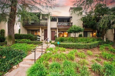 5711 Owensmouth #107 Photo