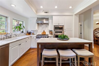 90 Plaza De Las Flores Photo