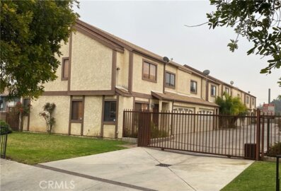 916 E 65th Street #3 Photo