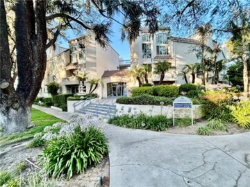 4242 Stansbury Avenue #203 Photo
