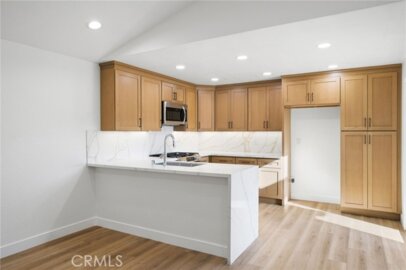 17333 Brookhurst Photo