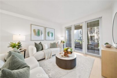 2233 Martin #204 Photo