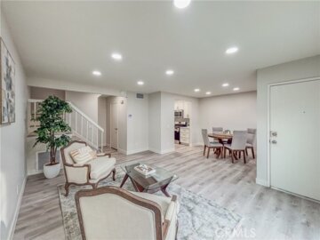 12302 Runnymede Street #4 Photo