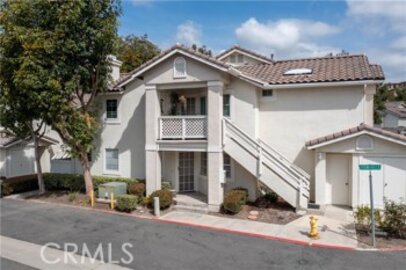 Charming Newly Listed Willow Glen Condominium Located at 21009 Oakville #40