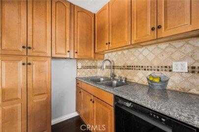 473 E 1st Photo